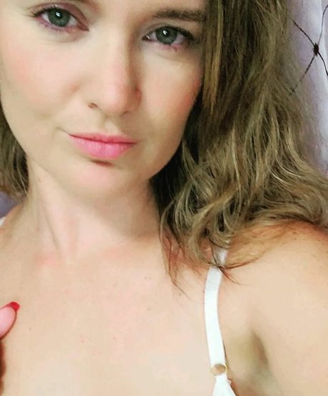 Jennifer Fox model pretty galleries