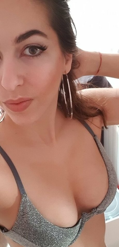 onlymiaubaby star erotic photos