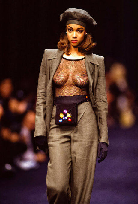 Tyra Banks free pornstar photos