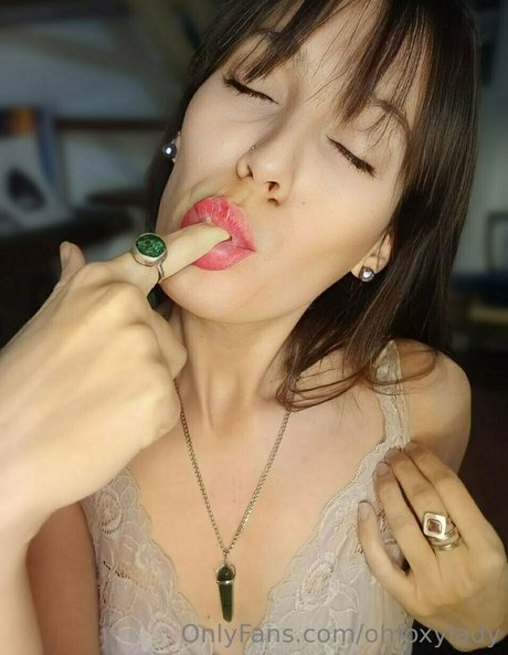 ohfoxylady exclusive model photo