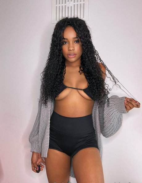 sophia free nudes star photo