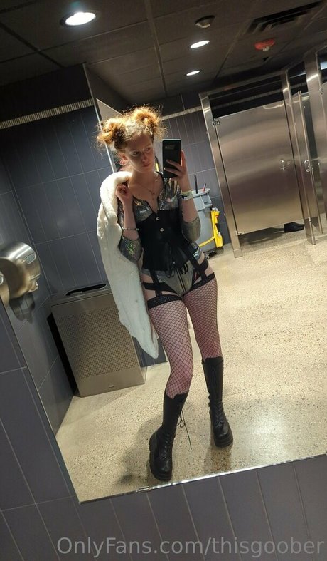 thisgoober nude pornstar archive