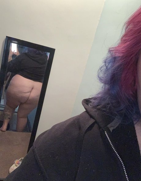 rainbowbelli pornstar nude img