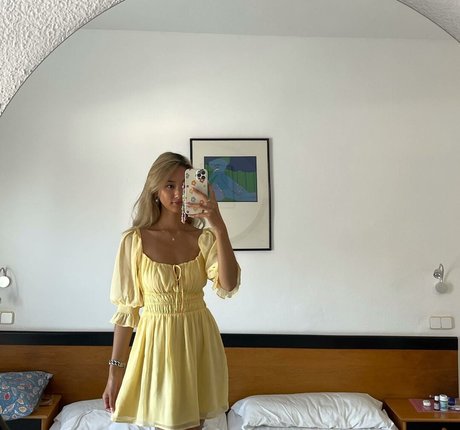 thuvnn pornographic actress galleries