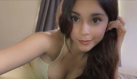 Cherrybombbs nudes pornstar pics