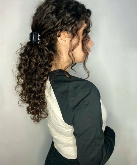 Yazzi nude model images