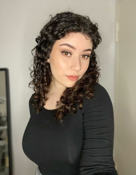 Yazzi nudes star image