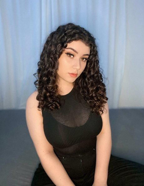 Yazzi xxx star picture