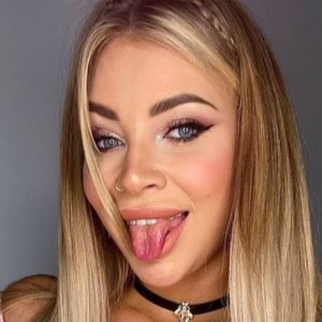 Flychanelle pornstar sex photo