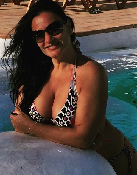 Angela Cavagna star adult picture