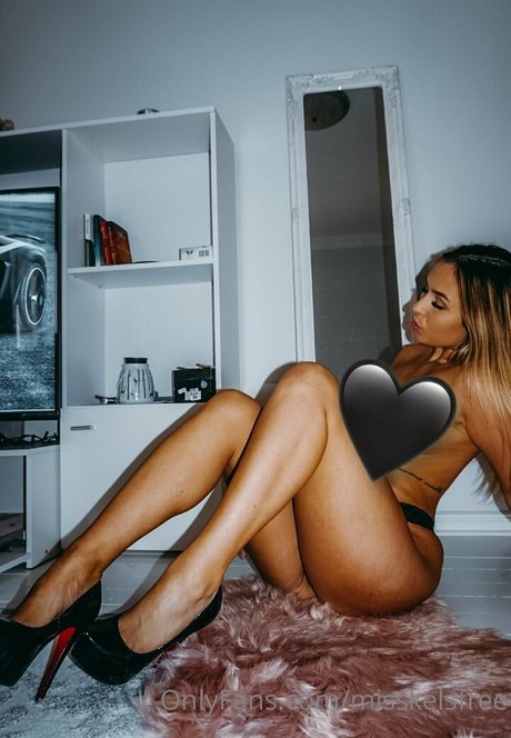 misskelsfree perfect pornstar galleries