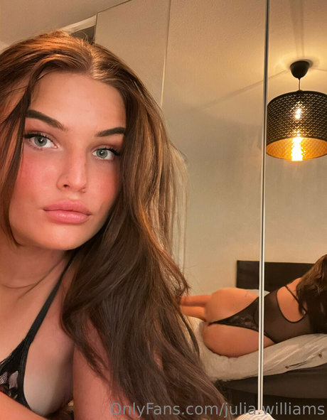 julia williams sexy actress gallery