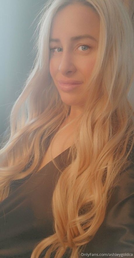 ashleygoldca top actress photos