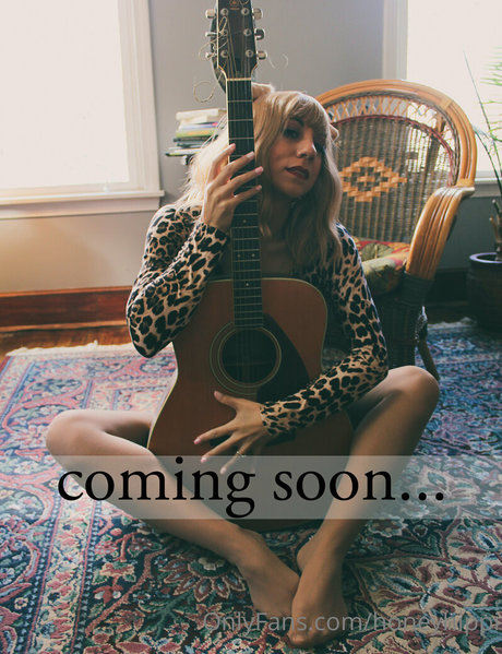 honeyhippi pornstar xxx pictures