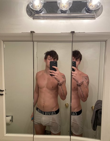 hungodeyfree model top pictures