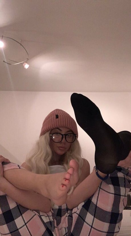 monamixxx star adult pictures