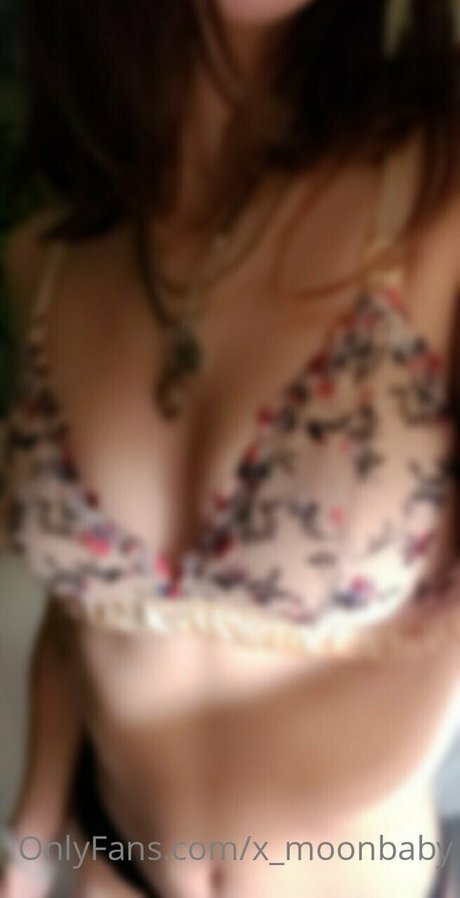 x moonbaby model nudes pics