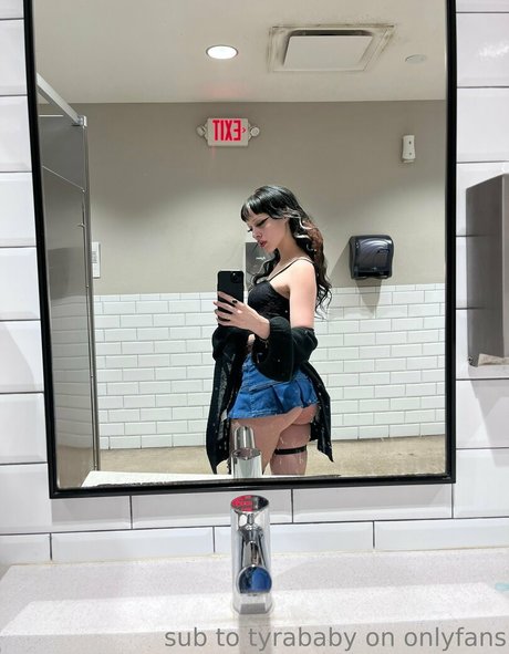 msgoodpussyt star adult photo