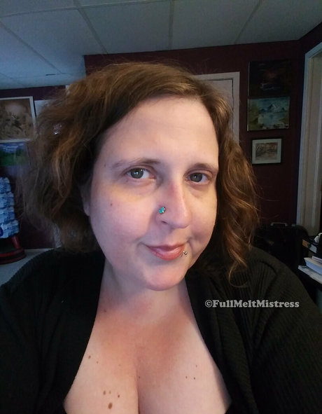 fullmeltmistress sexy pornstar image