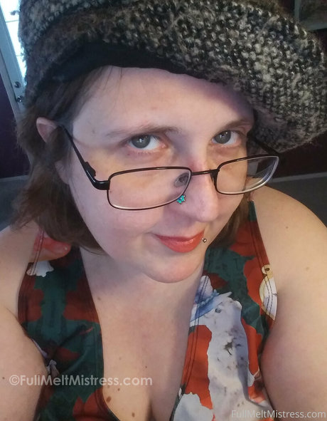 fullmeltmistress model naked photo