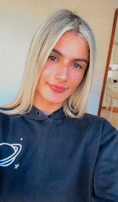 Babi Marchiori adult model pictures