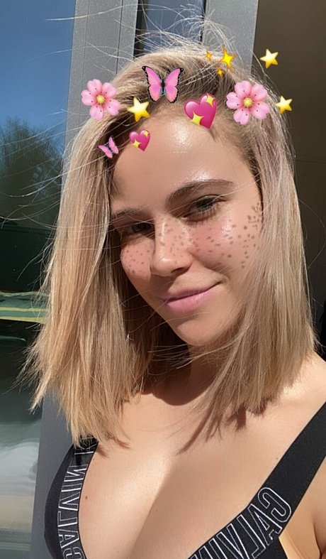 Melina Sophie model hot pictures