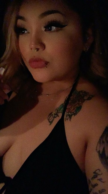 rinjella model pretty photo