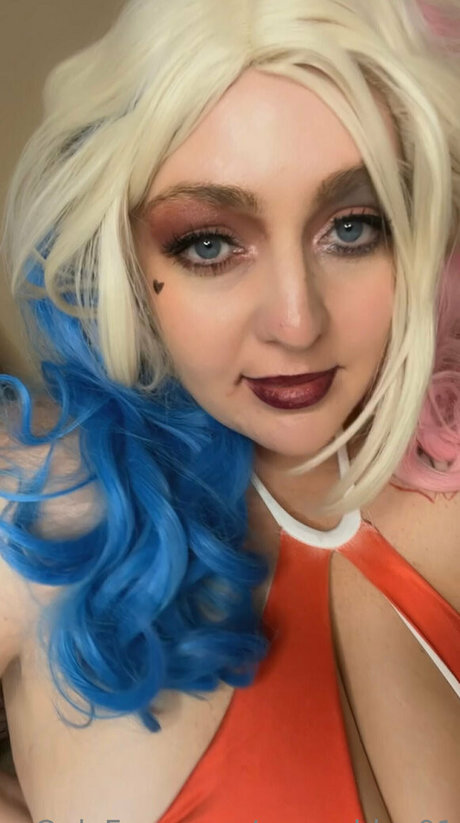 queenbbw01 naked model pic