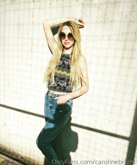 carolinebright hd model gallery