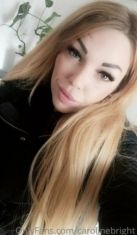 carolinebright pornstar high quality gallery