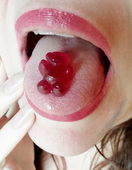 toepazfeetures nude pornstar archive