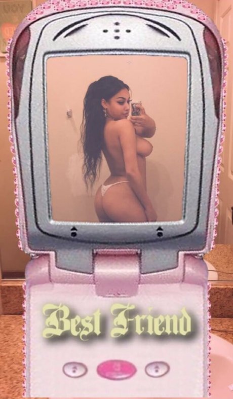 monicaxoxo top actress photo