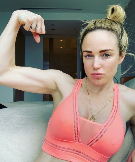 Caity Lotz nice star photos
