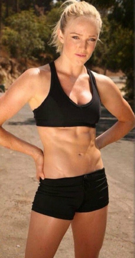 Caity Lotz art star archive