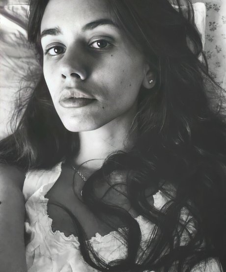 Vera Kaludi perfect star image