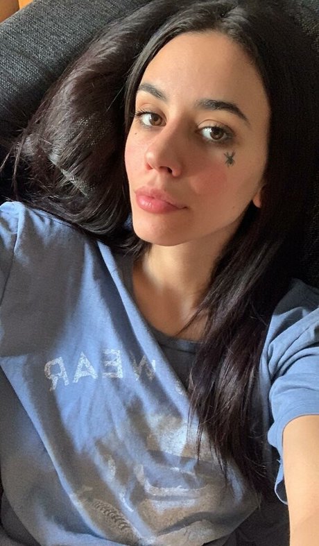 Vera Kaludi naked model images