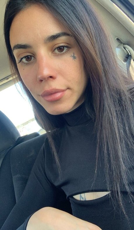 Vera Kaludi porn model pictures