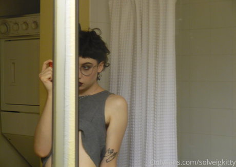 solveigkitty star high quality image