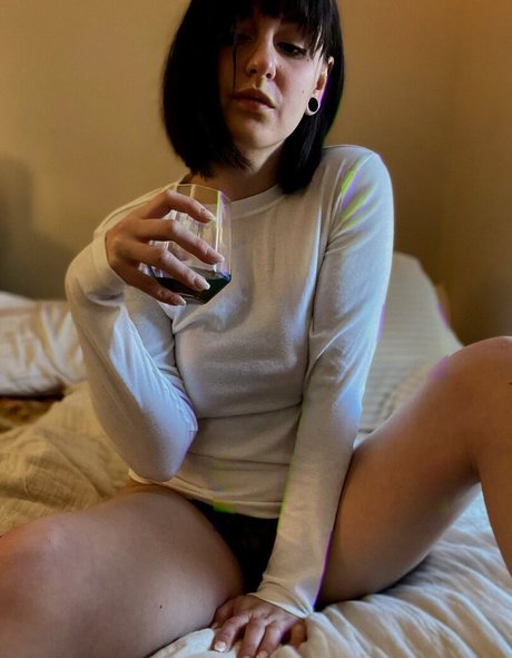 minaluna pornstar erotic gallery