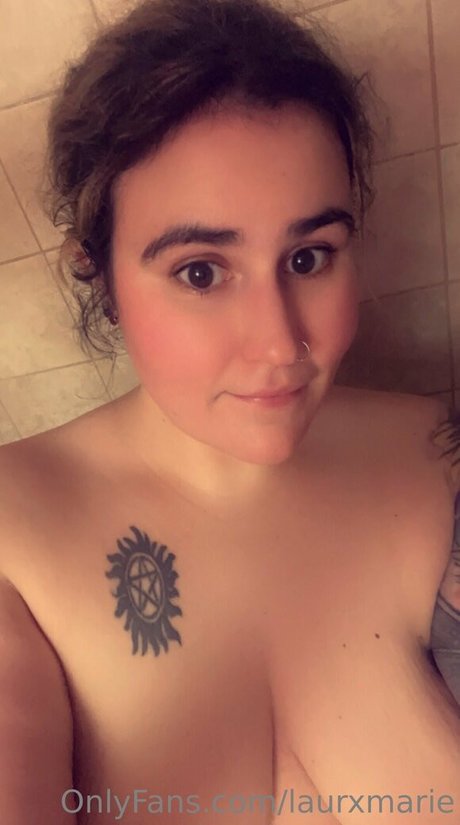 laurxmarie beautiful model photo