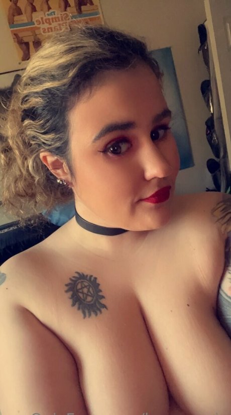 laurxmarie high quality model pic