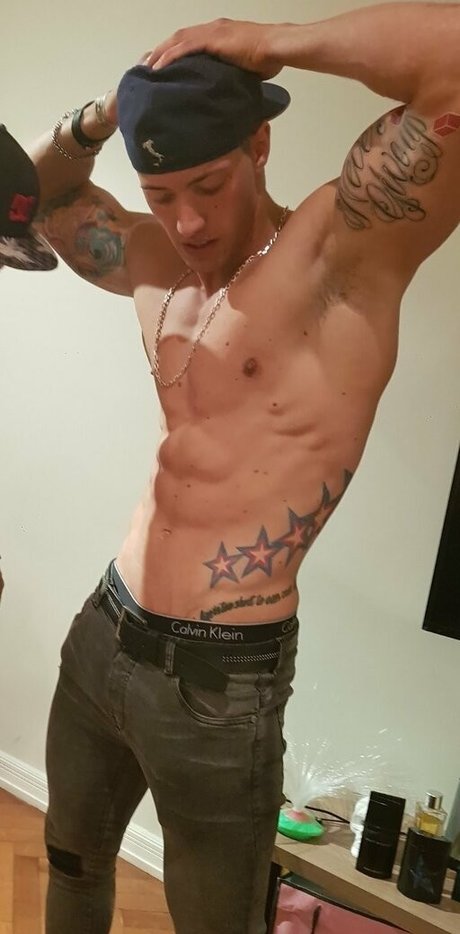 viktoronee model erotic gallery