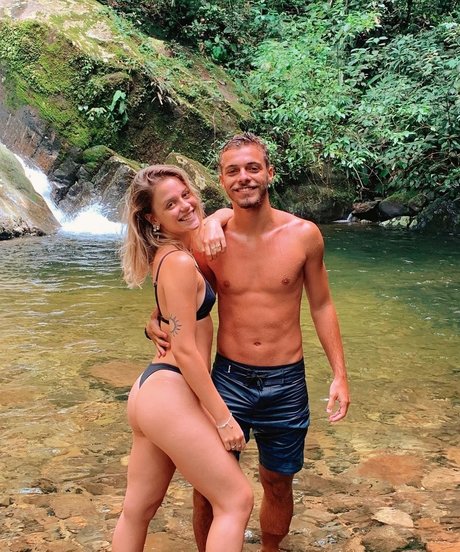 Nicole Dutr naked star pic