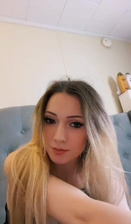 Little Momma sexy actress images