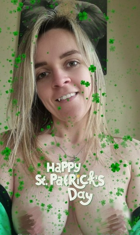 hot1989mom free pornstar photo