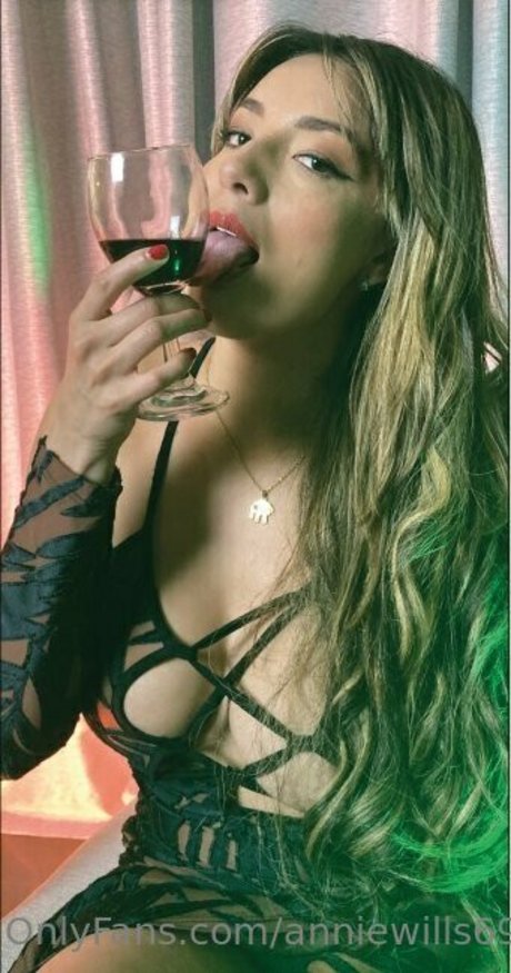 anniewills69 star free img