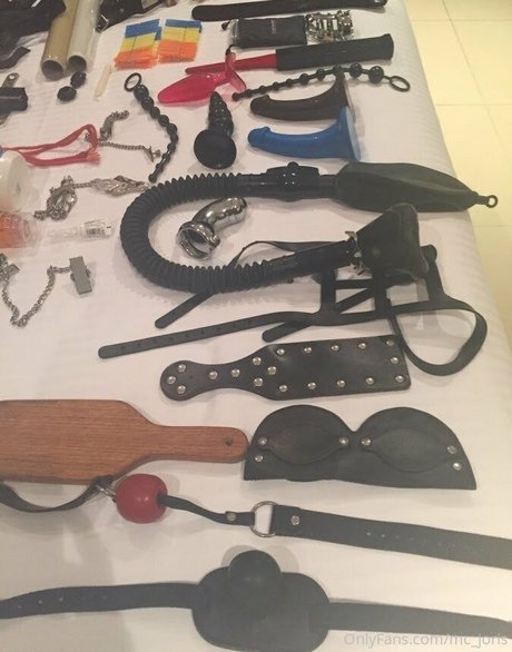 mc joris nudes star pictures