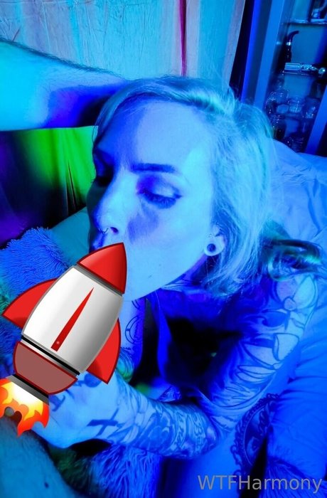 WtfHarmony hd actress picture