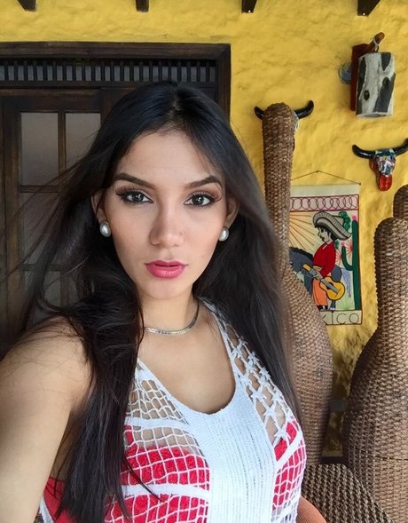 Abie Smith pornographic model photos