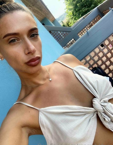 merrybabyy beautiful pornstar archive